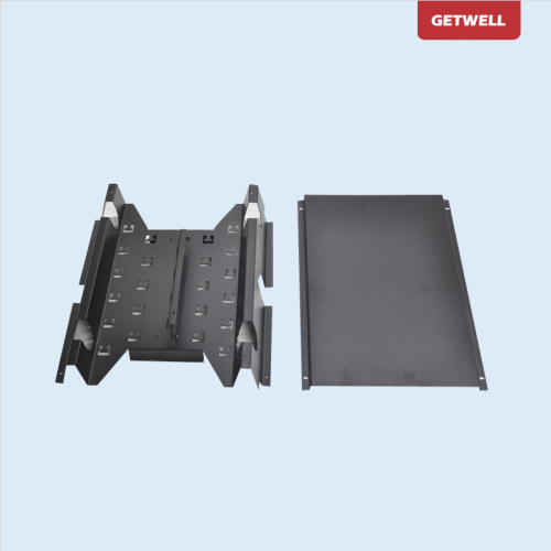 Single-row cabinet dedicated overhead trunking